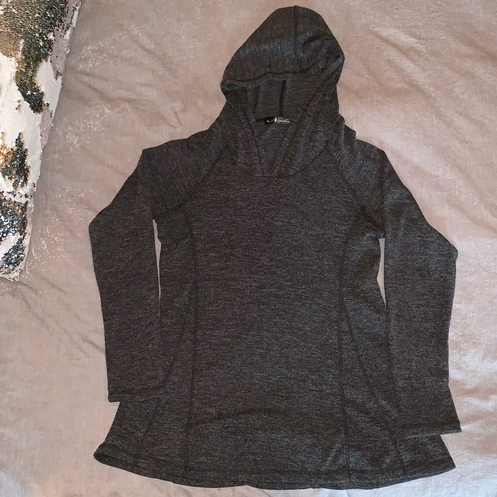 Women’s Neesha hooded shirt